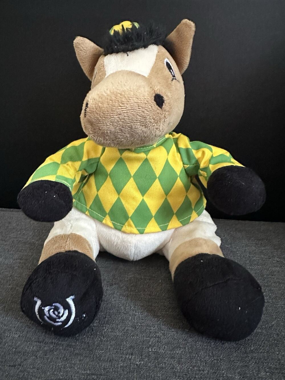 Vintage 2001 Kentucky Derby Run for the Roses Plush Horse 10” Jockey Silks